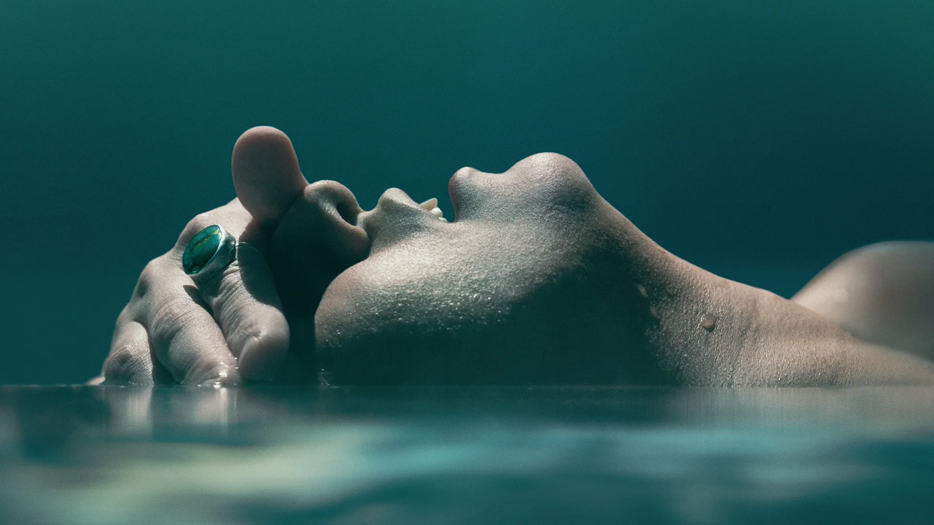 Viaje a lo más profundo: la tribu de Teal Swan